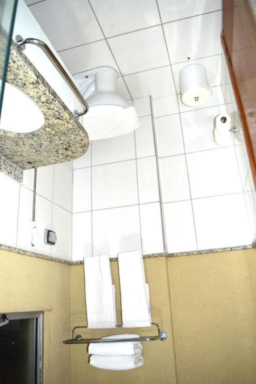 Апартаменти Golden Dolphin Express Via Giro Imobtech Калдас-Новас Екстер'єр фото